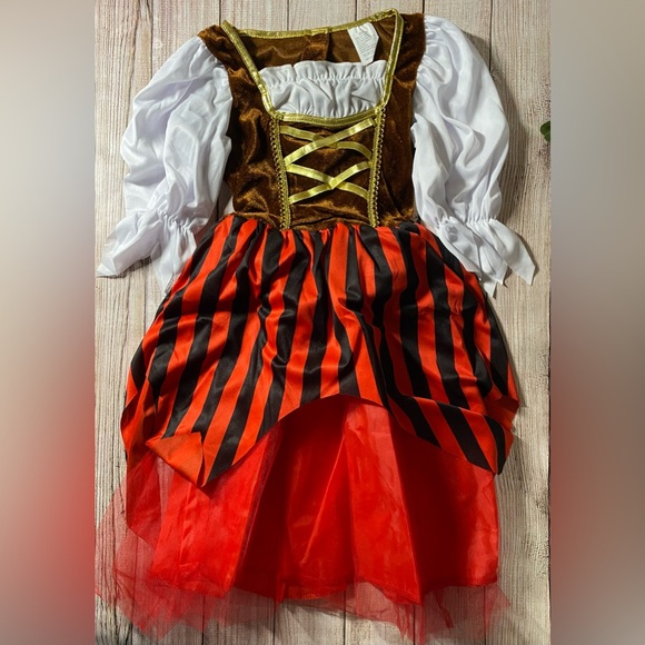 🏴‍☠️ Girl’s Pirate Costume - Picture 10 of 11